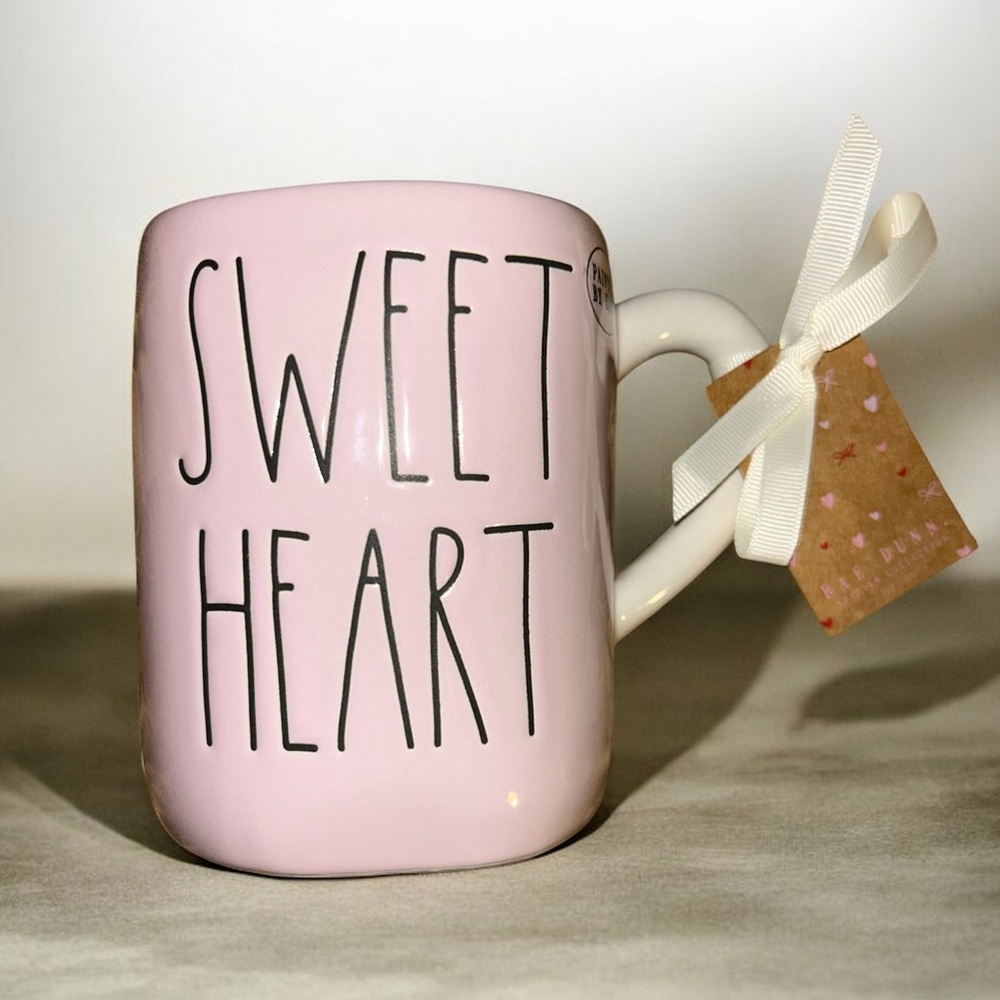 **SOLD**Rae Dunn Pink ‘Sweet Heart’ Mug NWT - Picture 1 of 3